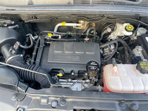 Used 2021 Buick Encore Preferred image 46