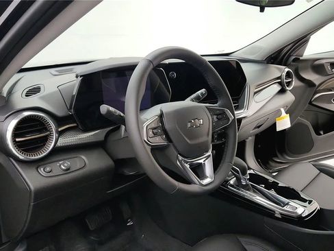 New 2026 Chevrolet Trax ACTIV w/ Driver Confidence Package FWD image 22
