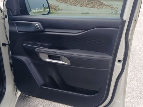 Used 2025 Ford Ranger XLT w/ Equipment Group 301A High RWD image 47