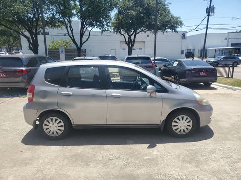 Used 2007 Honda Fit image 7