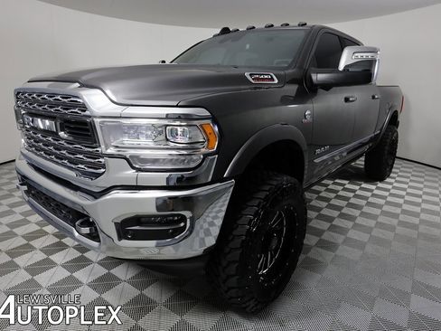 Used 2024 RAM 2500 Limited image 10