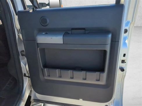 Used 2012 Ford F250 Lariat w/ Lariat Interior Pkg image 22