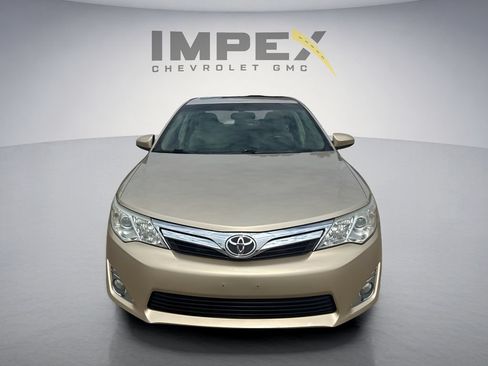 Used 2012 Toyota Camry XLE FWD image 8