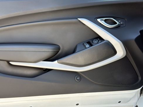 Used 2021 Chevrolet Camaro SS RWD image 14