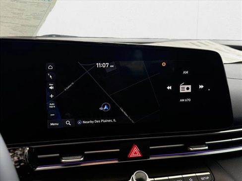 New 2025 Hyundai Elantra Limited image 17