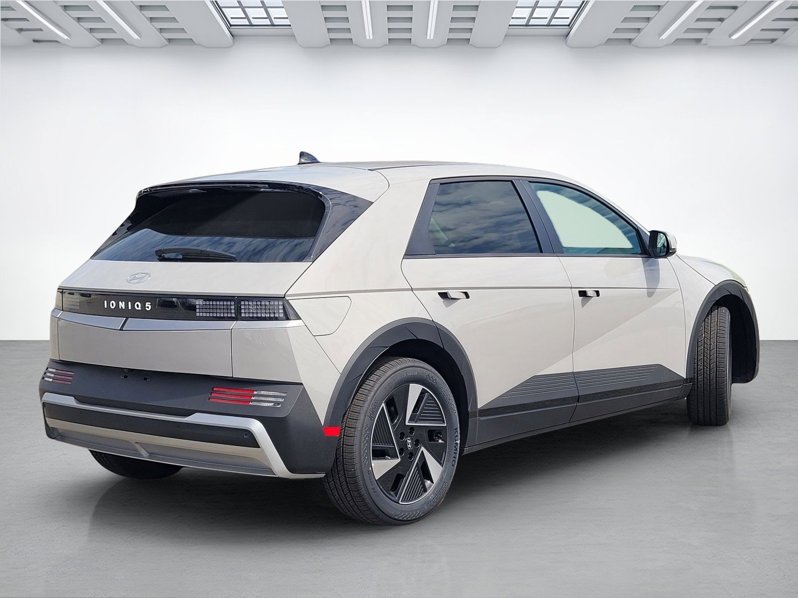 New 2026 Hyundai Ioniq 5 SEL RWD image 4