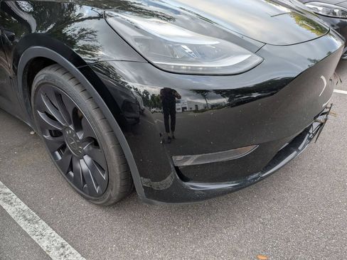 Used 2023 Tesla Model Y Performance AWD/4WD image 10