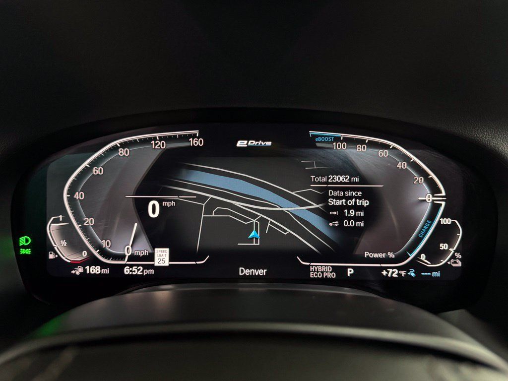 Used 2022 BMW 745e xDrive AWD/4WD image 32