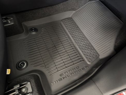New 2026 Toyota Grand Highlander Limited AWD/4WD image 40