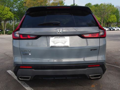 Used 2023 Honda CR-V Sport image 6