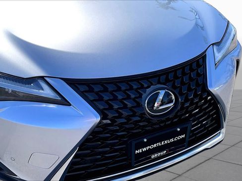 Certified 2024 Lexus UX 250h FWD image 28