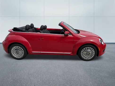 Used 2014 Volkswagen Beetle 2.5 FWD image 5