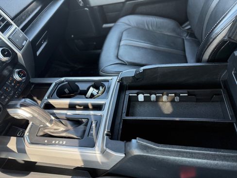 Used 2020 Ford F150 Platinum w/ Equipment Group 701A Luxury image 16