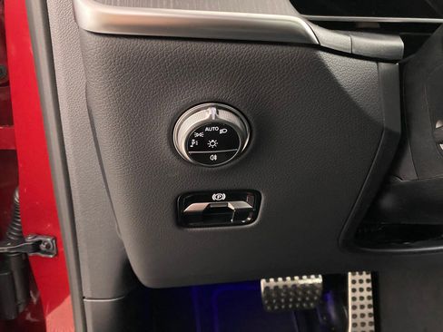 Used 2026 Mercedes-Benz GLC 300 4MATIC image 18