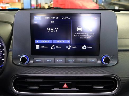 Used 2022 Hyundai Kona SEL w/ Winter Weather Package image 16