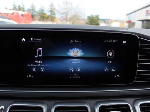 Used 2022 Mercedes-Benz GLS 450 4MATIC image 19