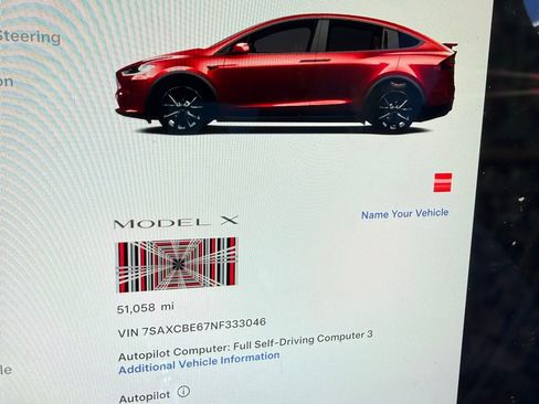 Used 2022 Tesla Model X Plaid image 8