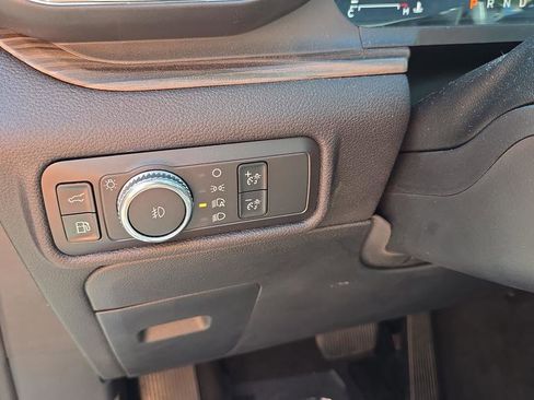 Used 2021 Ford Explorer Limited w/ Hybrid Equipment Group 310A image 12