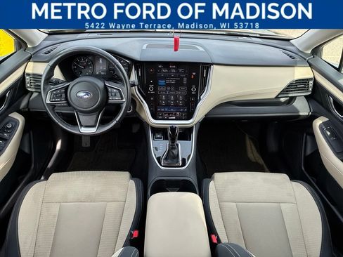 Used 2024 Subaru Outback Premium AWD/4WD image 14