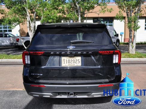 New 2026 Ford Explorer Active w/ Active Comfort Package RWD image 4