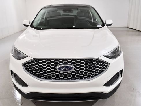 Used 2024 Ford Edge SEL w/ Convenience Package AWD/4WD image 3