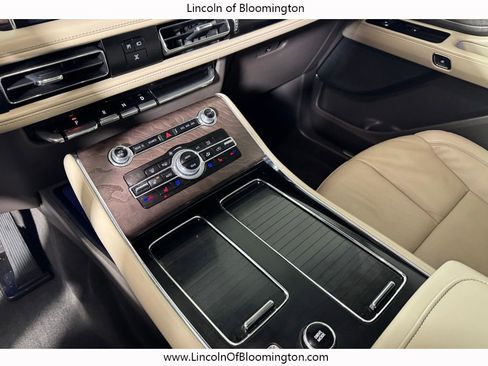 Certified 2023 Lincoln Aviator Reserve w/ Equipment Group 201A AWD/4WD image 31