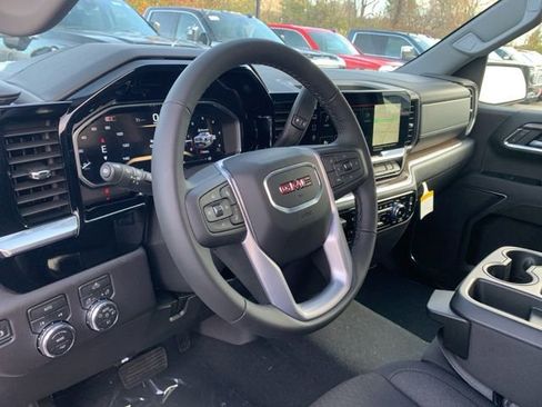 New 2026 GMC Sierra 1500 Elevation image 14