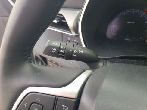 Used 2023 Toyota Highlander Platinum image 22