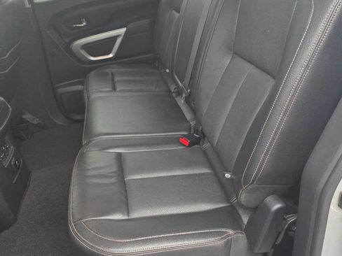 Used 2017 Nissan Titan SL w/ Off-Road Package image 19