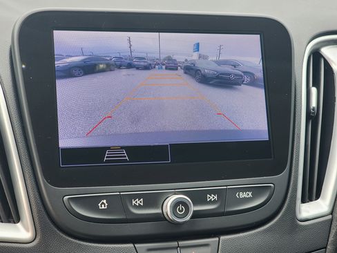 Used 2024 Chevrolet Malibu LT image 20