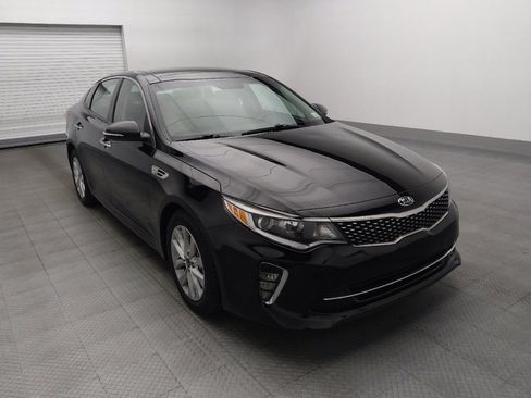Used 2018 Kia Optima S w/ Panoramic Sunroof Package FWD image 13