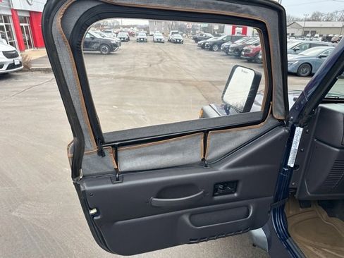 Used 2002 Jeep Wrangler Sport image 11