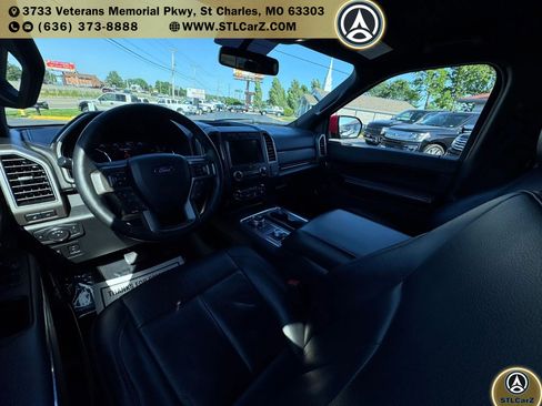 Used 2019 Ford Expedition XLT w/ Equipment Group 202A AWD/4WD image 10
