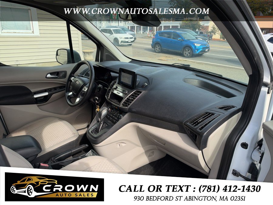 Used 2019 Ford Transit Connect XLT FWD image 7