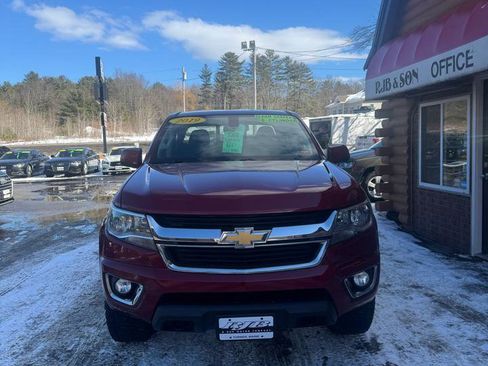 Used 2019 Chevrolet Colorado LT w/ LT Convenience Package image 3