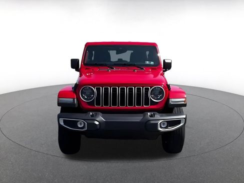 Used 2025 Jeep Wrangler Unlimited Sahara AWD/4WD image 5
