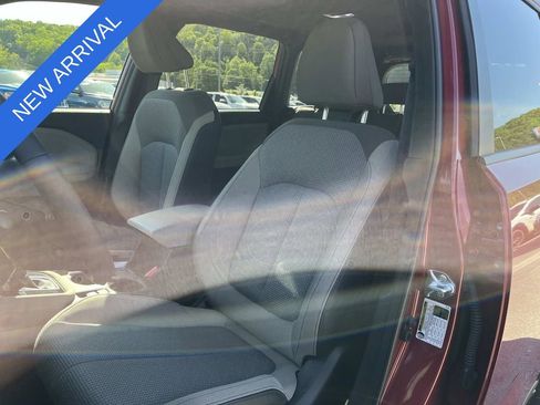 Used 2025 Subaru Forester Premium w/ Convenience Package #2 image 30