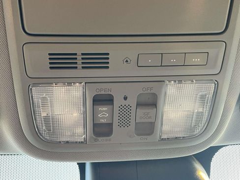Used 2015 Honda Odyssey EX-L image 24