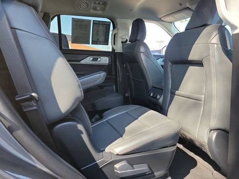 Used 2026 Ford Explorer Active w/ Active Comfort Package RWD image 25