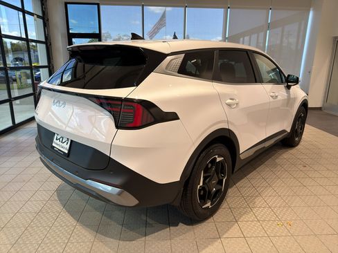 Used 2026 Kia Sportage EX image 5