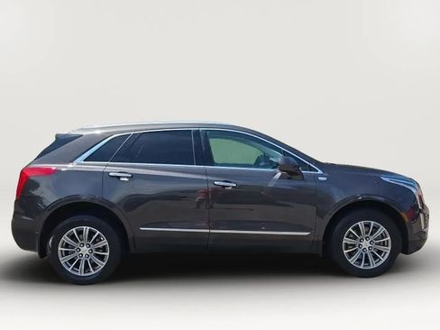 Used 2017 Cadillac XT5 Luxury FWD image 9