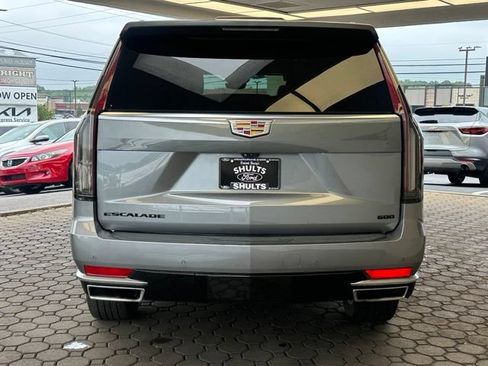 Used 2022 Cadillac Escalade ESV Premium Luxury AWD/4WD image 5