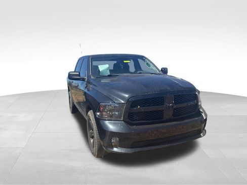 Used 2015 RAM 1500 Express image 3