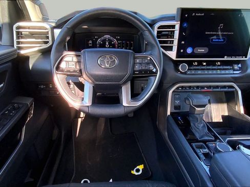 Used 2023 Toyota Tundra Limited AWD/4WD image 6