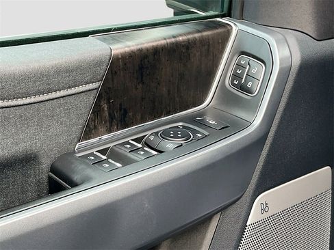 Used 2023 Ford F250 Lariat w/ Lariat Ultimate Package image 18