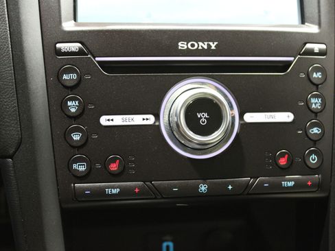 Used 2018 Ford Fusion Titanium image 21