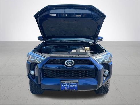 Used 2019 Toyota 4Runner SR5 Premium AWD/4WD image 4