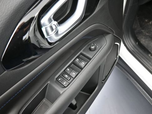 New 2026 Jeep Compass Latitude image 13