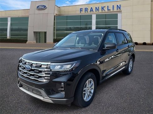 New 2025 Ford Explorer Active w/ Active Comfort Package image 3