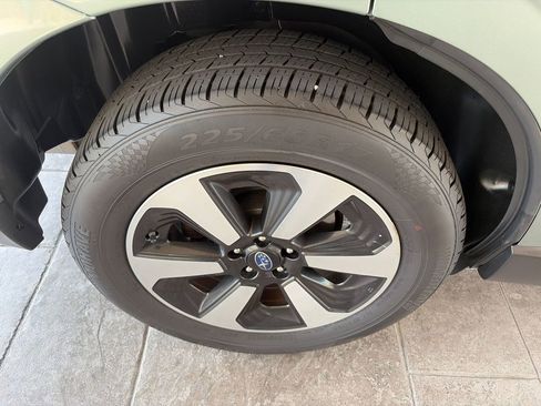 Used 2017 Subaru Forester 2.5i w/ Alloy Wheel Package AWD/4WD image 23